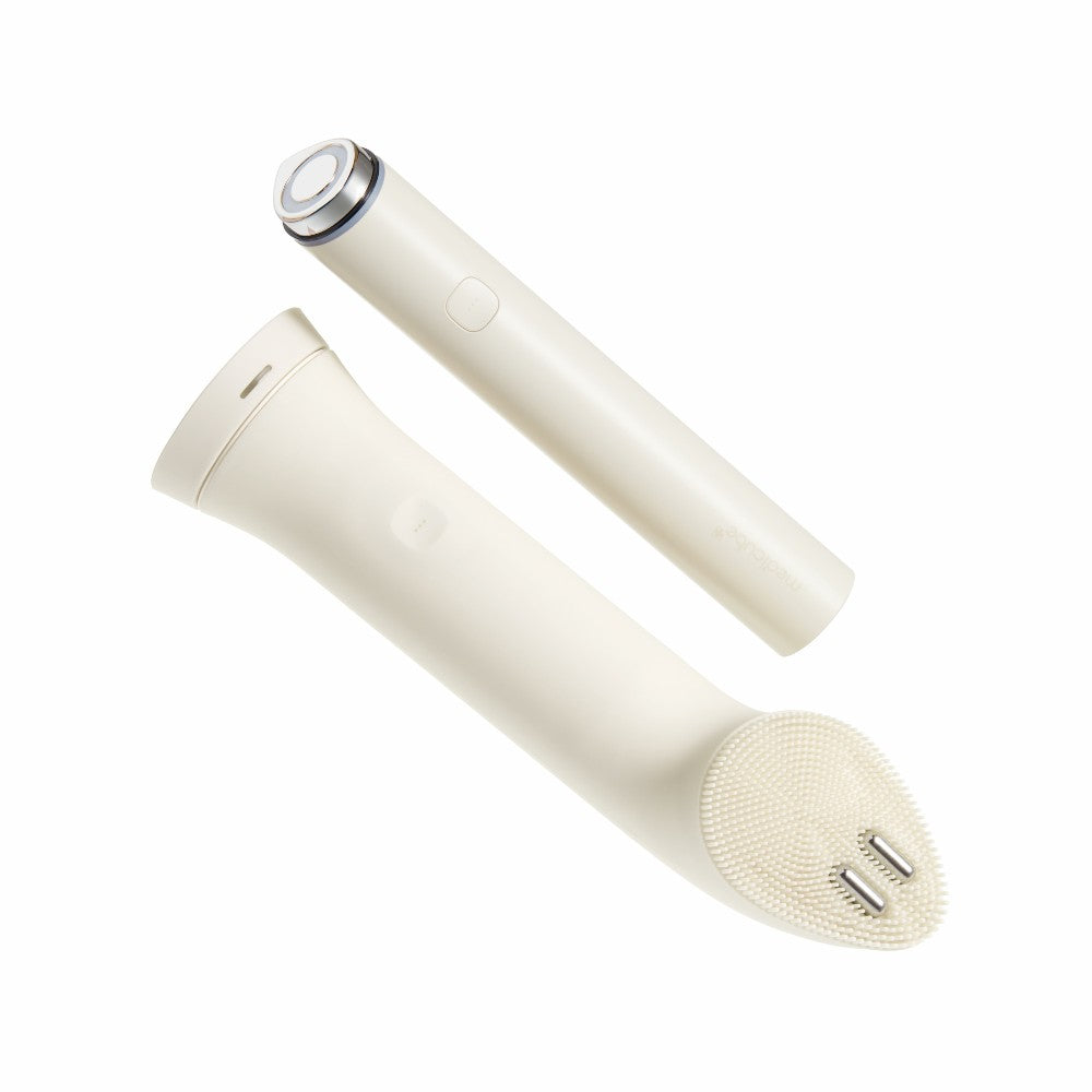 AGE-R BOOSTER CLEANSER HEAD-MEDICUBE-HBYTALA